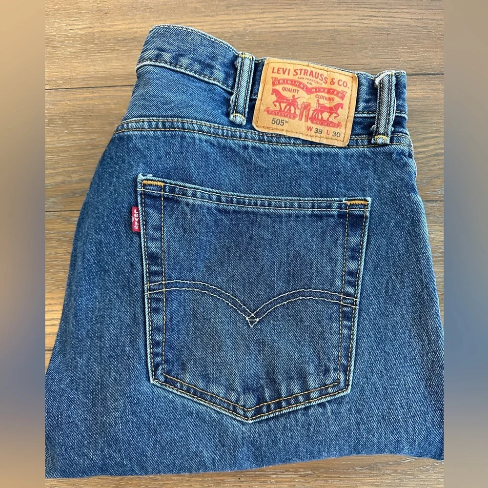 Levi's 505‎ Size 38x30 Gently Worn